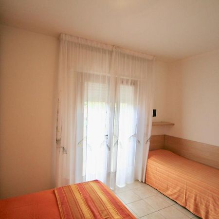 Ba- Tintoretto Apartments - Lignano Sabbiadoro Eksteriør billede