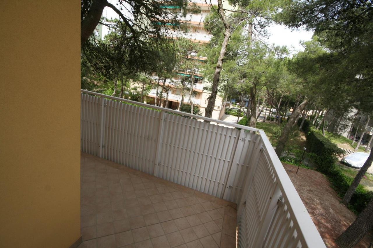 Ba- Tintoretto Apartments - Lignano Sabbiadoro Eksteriør billede