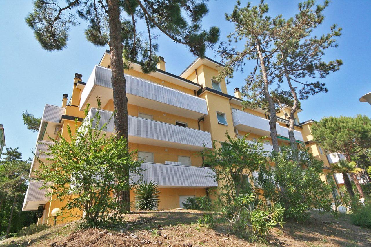 Ba- Tintoretto Apartments - Lignano Sabbiadoro Eksteriør billede
